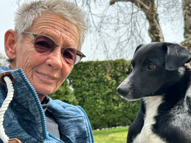 Professionelles Hundetraining mit Roya Hollnsteiner und Hund Darius